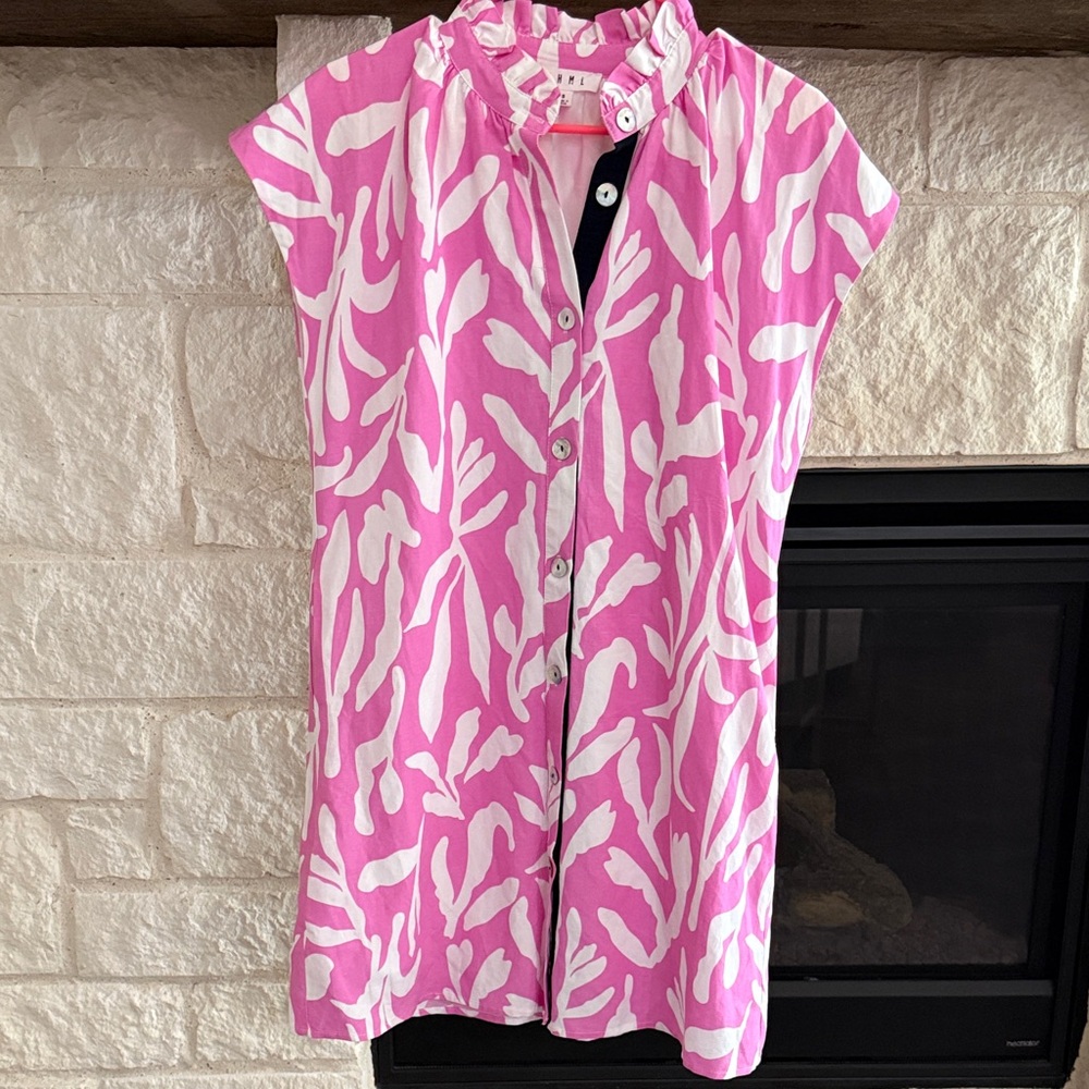 THML Pink and White Women's dress size small. NWOT.